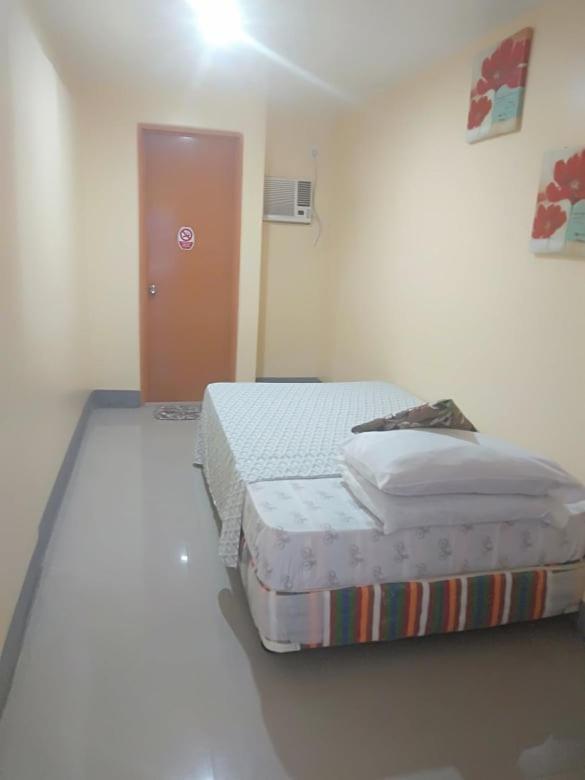 Indino Guesthouse Moalboal Bagian luar foto