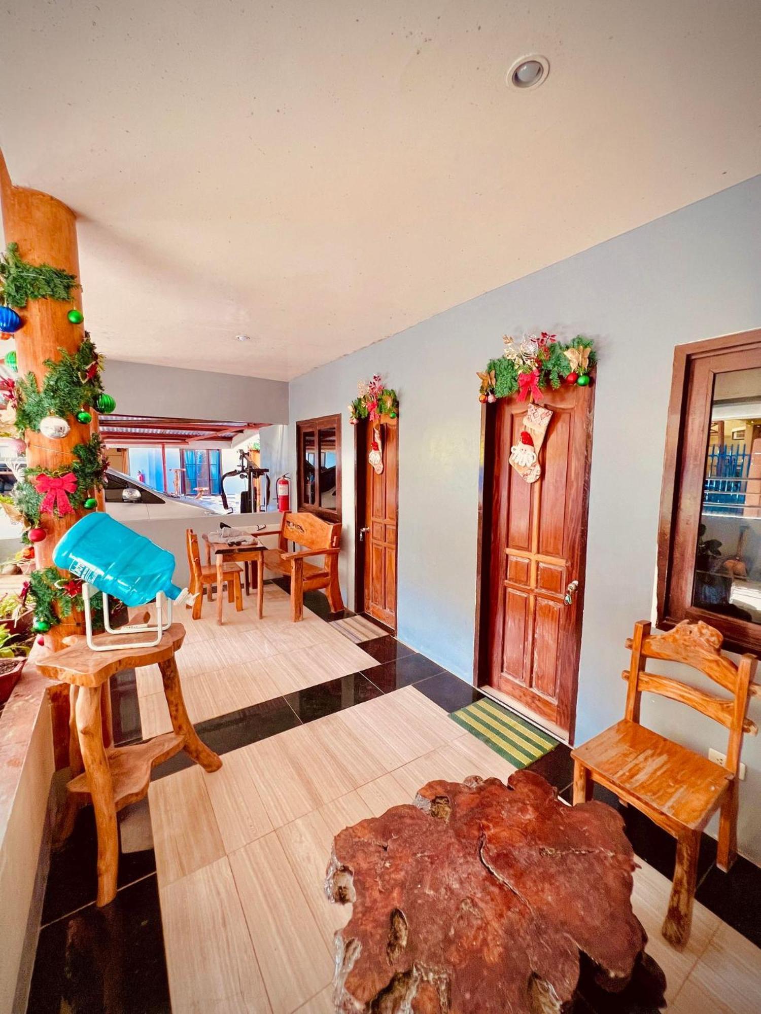 Indino Guesthouse Moalboal Bagian luar foto