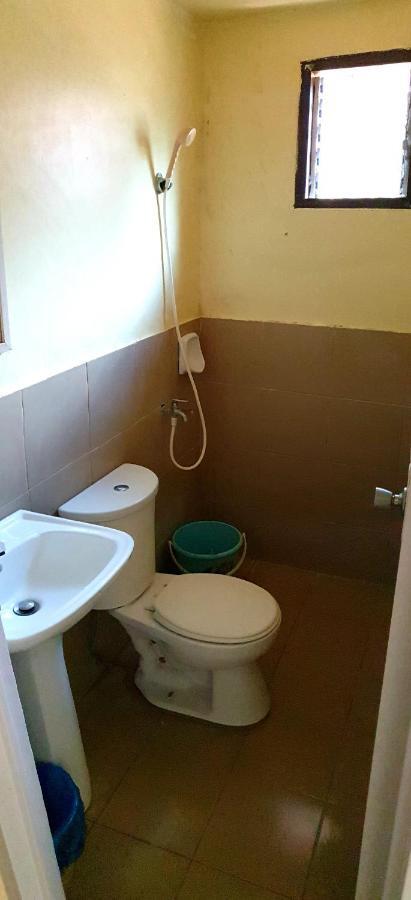 Indino Guesthouse Moalboal Bagian luar foto